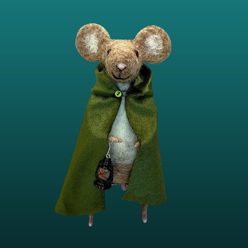 Needle felted traitor - needle, mouse